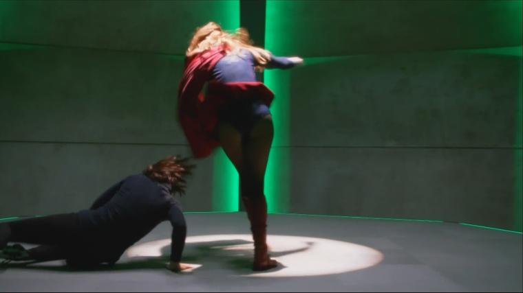 Free Download Supergirl S Melissa Benoist On Embracing Her Superhero