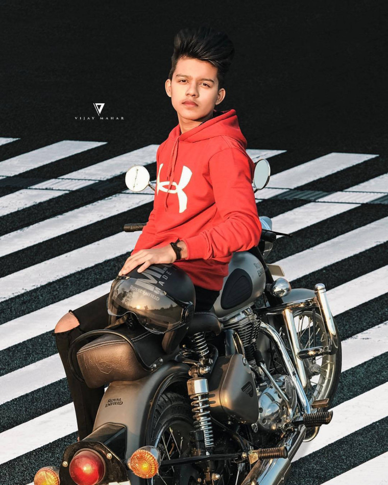 🔥 [70+] Famous Tiktokers Wallpapers | WallpaperSafari