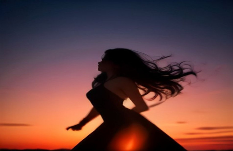 Woman Silhouette AI Wallpaper