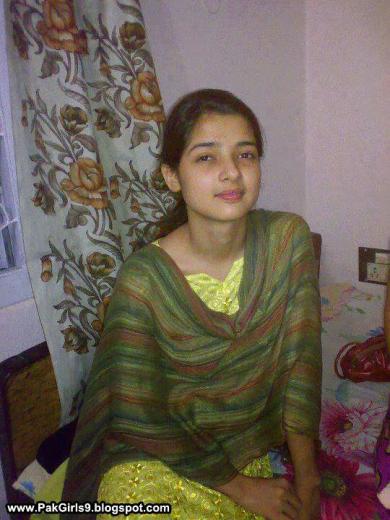 Free download Facebook Pakistani Girls 2013 Pic3 [480x720] for your ...