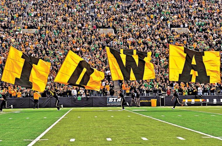 Free download Iowa Hawkeyes Football Wallpaper Iowa hawkeyes uniform