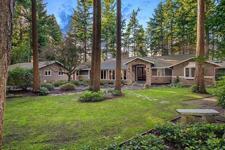 Free download Bellevue view with One Bellevue Center in background