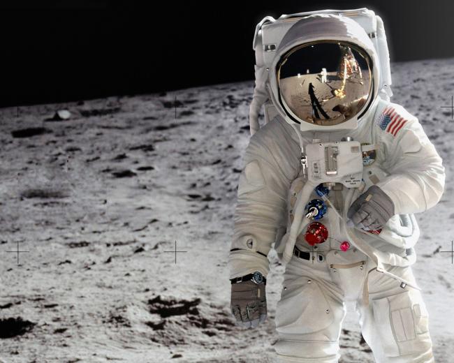 Free download Astronaut Chilling With Beer On The Moon Hd Wallpaper