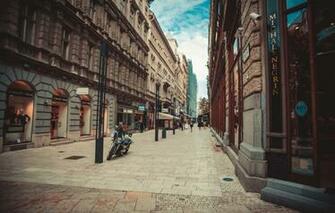 Wallpaper Movement People Street Old Town Budapest Boutiques