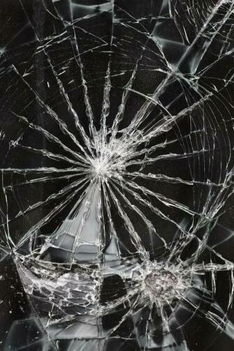 Cracked Screen iPhone Wallpaper