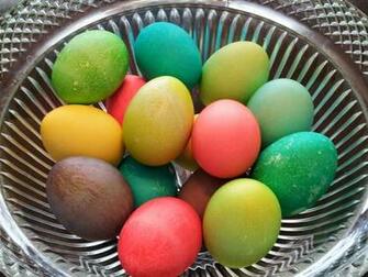 Happy Easter Minions Coloured Eggs