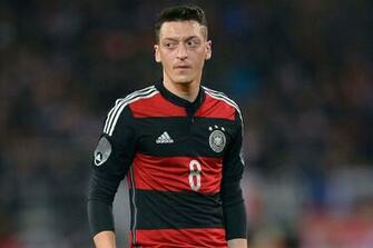 Mesut Ozil Wallpaper High Resolution And Quality