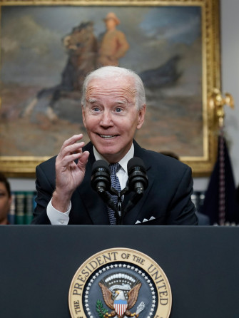 Long Awkward Pause From Biden During Inter Raises Concerns