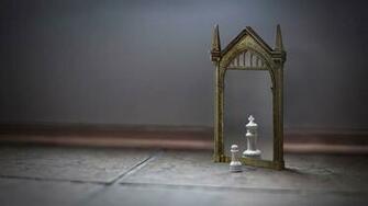 Mirror Wallpaper