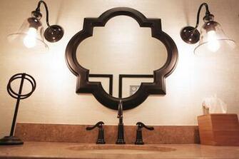 Barn Sconce Quatrefoil Mirror Metallic Sheen Grasscloth Wallpaper