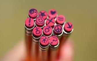 Thecoolerasers Erasers Utiles Escolares