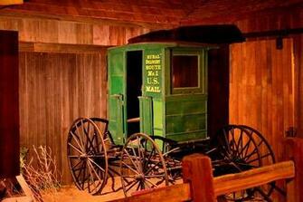 Wallpaper Old Fashioned Postal Carrier Usps