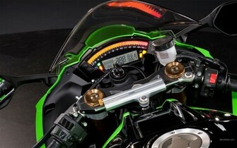 Kawasaki Ninja Zx 10r Wallpaper