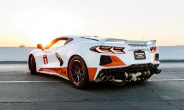 Emelia Hartford Breaks The C8 Corvette Quarter Mile Record Handily