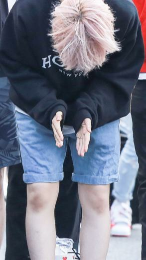 Kpop iPhone Background
