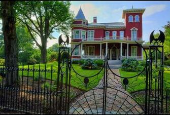 Stephen King S Home Bangor Maine Pixdaus