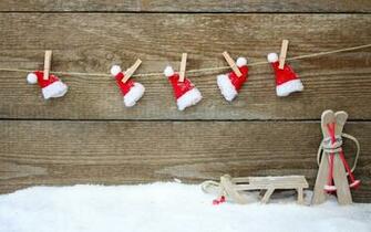 Christmas Snow Hats Red Toys Peg Wooden Wall Photo HD Wallpaper