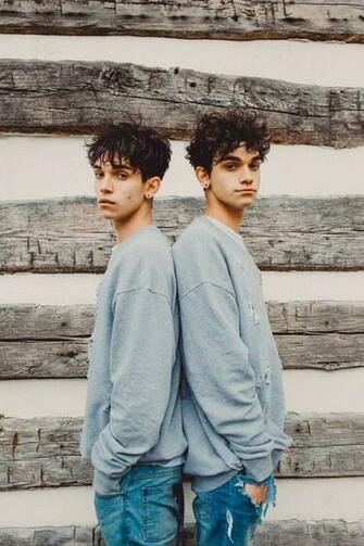 Best Doble Twins Image Marcus Dobre Branding