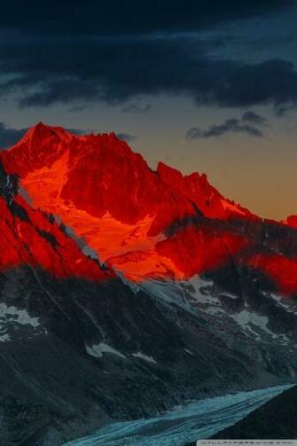 Alpenglow Over The Argentiere Glacier France 4k HD Desktop