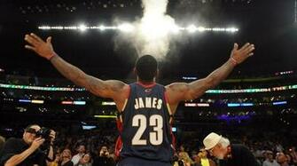 Lebron James Bringing Back The Powder Toss Video