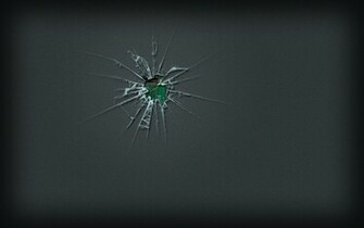 Cracked Screen Wallpaper iPhone Ten Guaranteed Pranks For April Fool