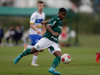 Endrick Firm Contrato Con El Real Madrid Wallpaper