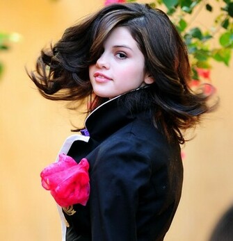 Spot Selena Gomez HD Desktop Wallpaper Html