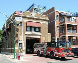 Wallpaper Wrigley Field Firehouse Chicago Fire Department Engine