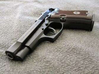 Beretta M9 Pistol HD Wallpaper