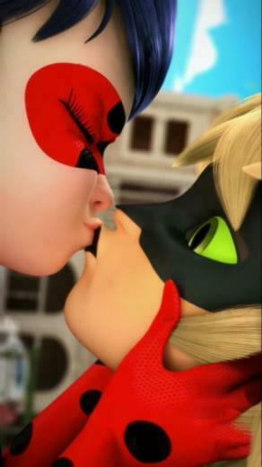 Cat Noir And Ladybug Romantic Wallpaper