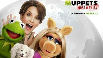 Kermit Miss Piggy Tina Fey Nadya Muppets Most Wanted