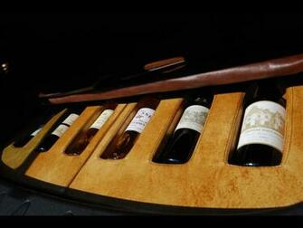 Aznom Chateau Mini Wine Cellar Wallpaper