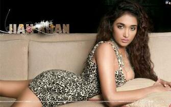 Jan Hot Girl Wallpaper Santa Banta HD
