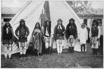 Apache Indians Group Of Apaches At The Time Their Surrender
