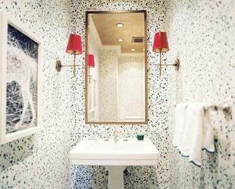 Hinson Company Wallpaper Splatter J39kgp23qzgl Jpg