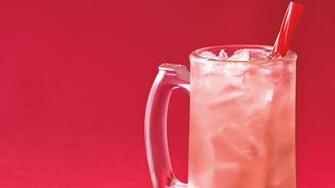 Applebee S Serving Strawberry Margaritas With Twizzlers Straw