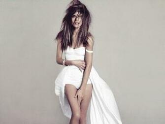Alessandra Ambrosio Wallpaper