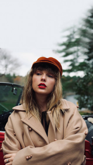 Red Taylor S Version iPhone Wallpaper By Some Random Stuff On