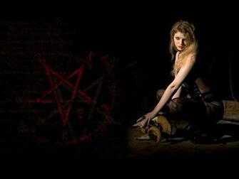 Satanic Edition Features Stunning New Icon Theme And Wallpaper