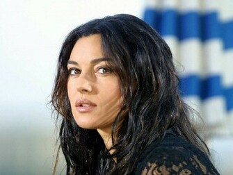Desktop Wallpaper Di Monica Bellucci