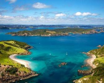 Bay Of Islands In New Zealand Desktop Background
