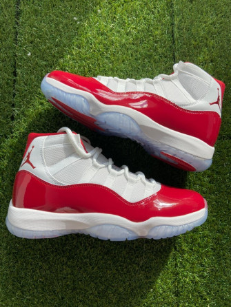 Jordan Cherry In Hand Photos And Re R Repsneakers