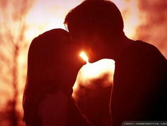 Wallpaper Of Love Kiss