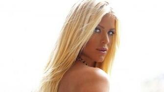 Victoria Silvstedt HD Wallpaper