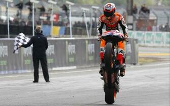 Moto Gp Motorbikes Repsol Casey Stoner Race Tracks Wallpaper