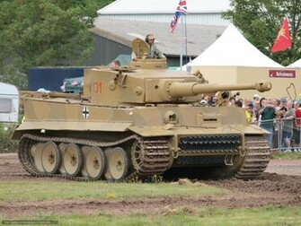 Wallpaper Tank Tiger Exhibition Desktop In