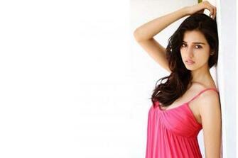 Disha Patani Hot HD Wallpaper And Biography Etc Fn