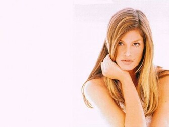 Cindy Crawford Wallpaper