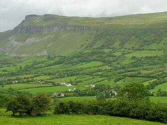 Green Hills HD Wallpaper