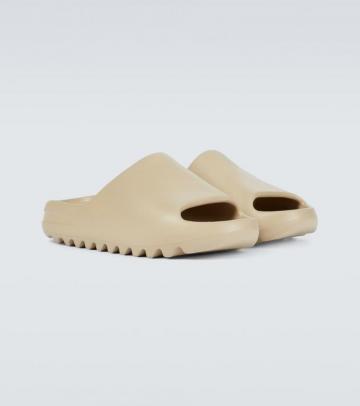 Adidas Yeezy Core Slides Mytheresa
